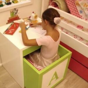 bureau avec chaise intégrée